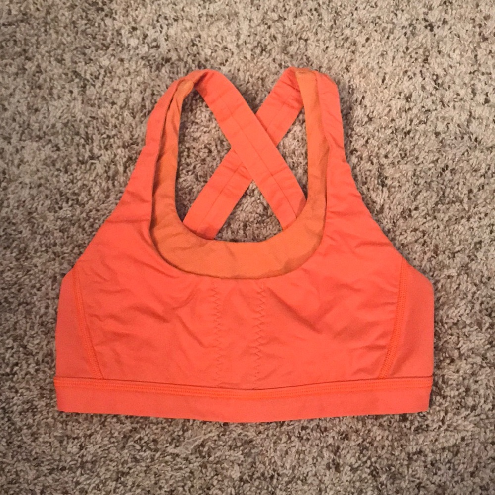 Lululemon sports bra